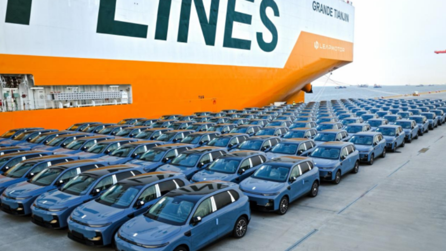 German Chancellor Visits Hangzhou, Engages with Chinese Firms Including Leapmotor