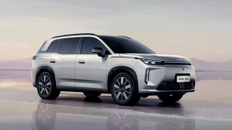 GAC AION Launches i60 Base Model, Can a 100,000 Yuan Starting Price Revive the Market?