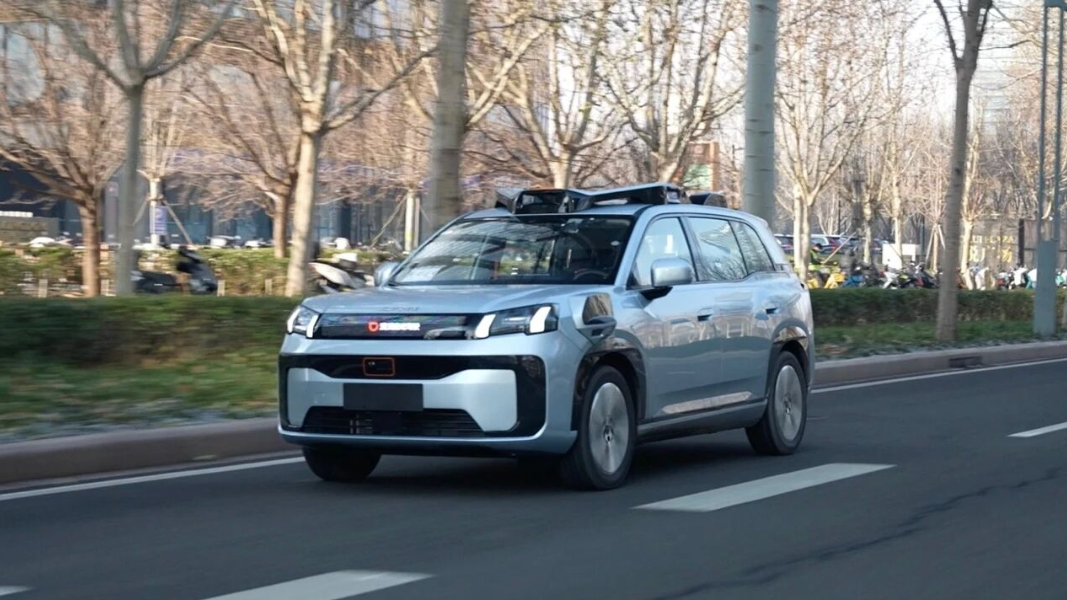 DiDi, GAC AION's co-developed Robotaxi R2 secures Beijing road test permit to expand autonomous driving trials