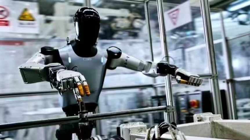 XiaoZhi Weekly Headlines | Xiaomi Robots Already "Interning" at Auto Factories