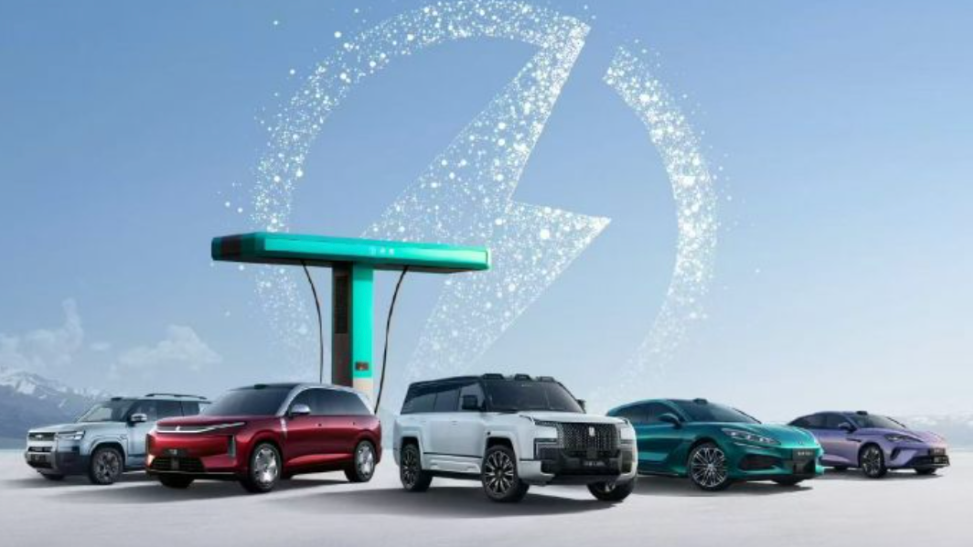 BYD Has Built 5,924 Flash Charging Stations, User Base Surpasses 1 Million